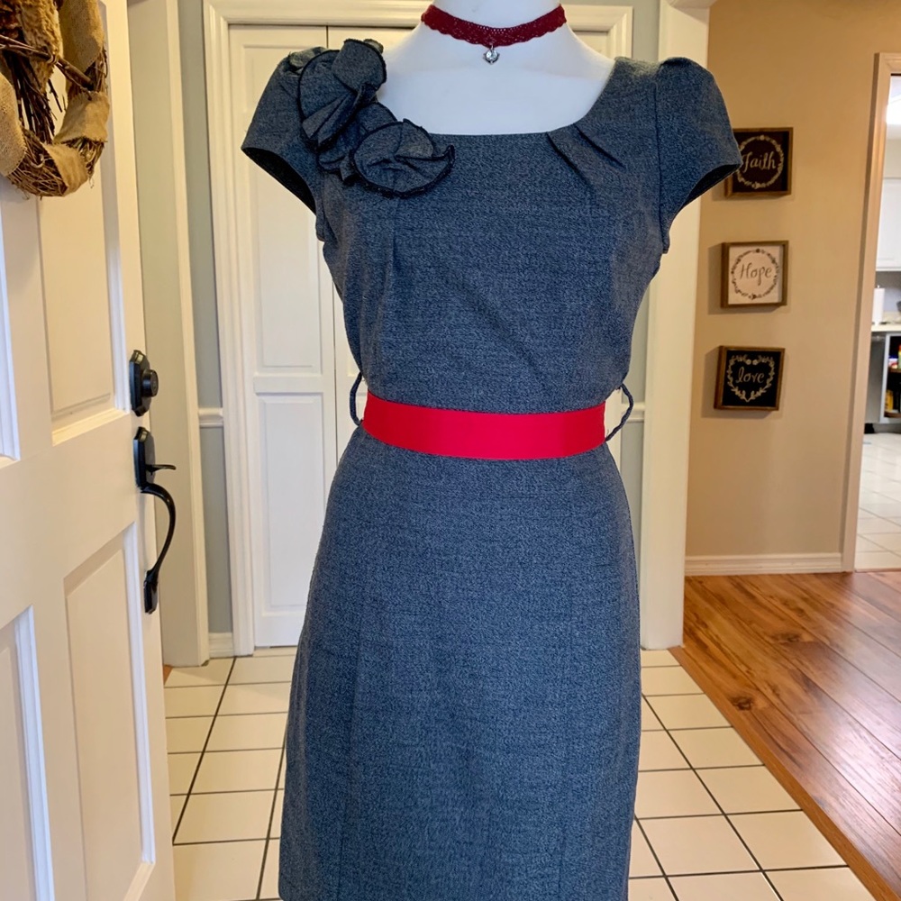 🌟Classic form fitting dress🌟